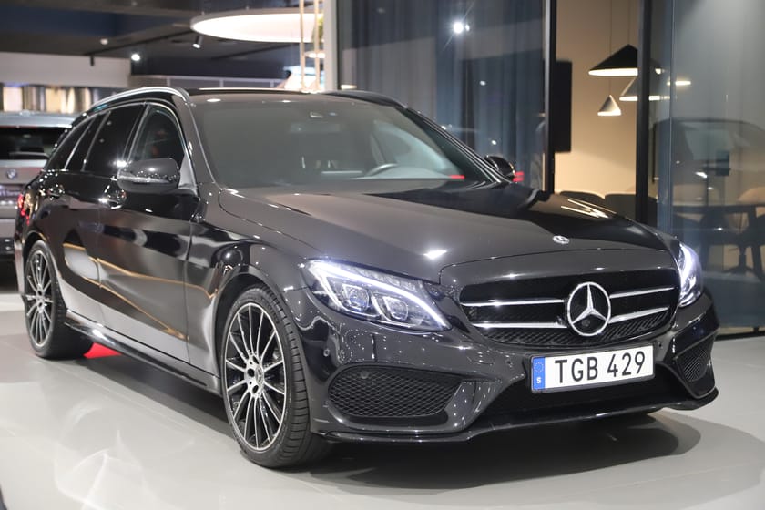 Bild 2 av Mercedes-Benz C 400 T 4MATIC - AMG Line