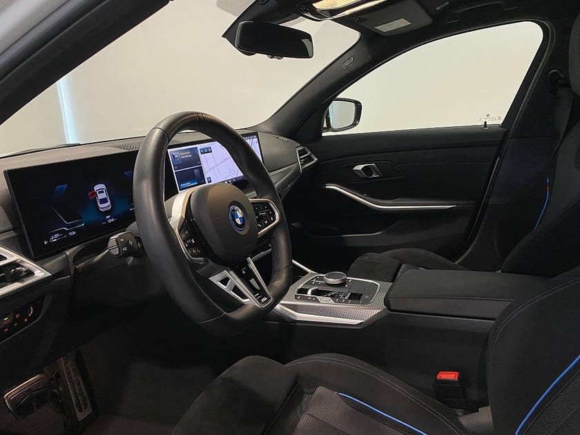 Bild 5 av BMW 330e xDrive Sedan M-Sportpaket Sportstolar Drag