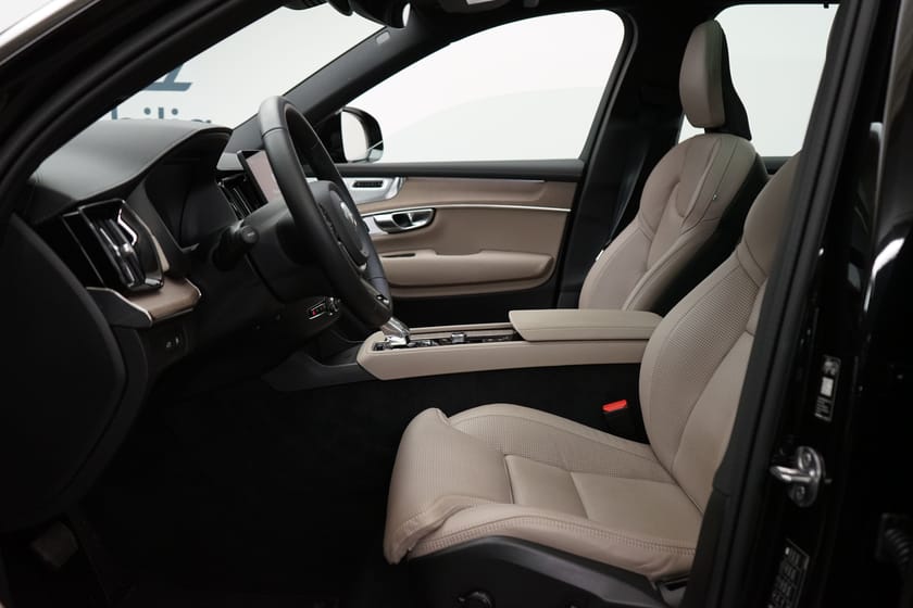 Bild 5 av Volvo XC90 T8 Ultra Dark Edition, Dragkrok, Navigation, Parkeringskamera 360, Taklucka