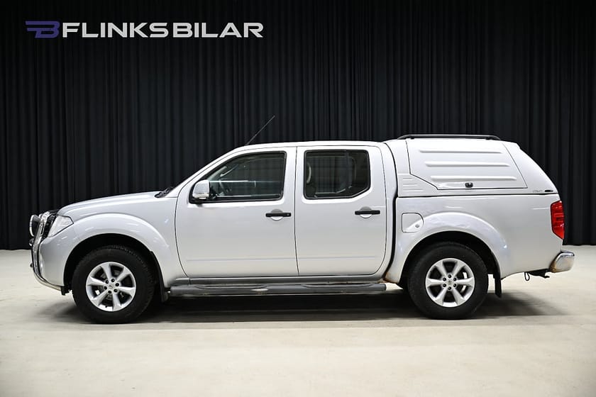Bild 2 av Nissan Navara Dubbelhytt 2.5 dCi 4x4 190HK Automat|Drag|Värmare|Reparationsobjek