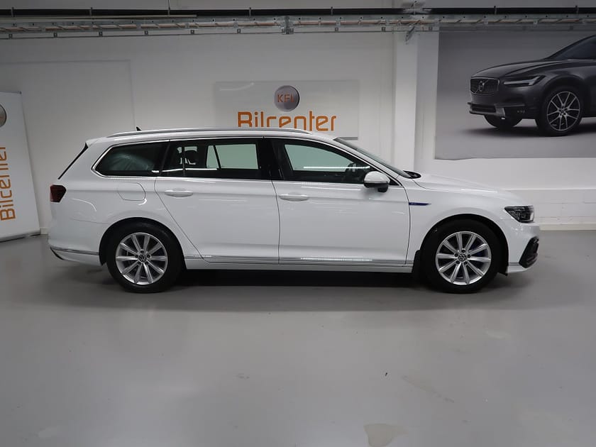 Bild 5 av Volkswagen Passat Sportscombi GTE 1.4 TSI V-Däck ingår Skinn-Drag-Kamera-Rattvärme-Ca
