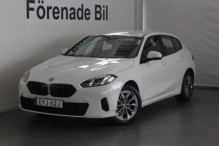 BMW 120 Automat Rattvärme Backkamera 17" Drive/Park Assist