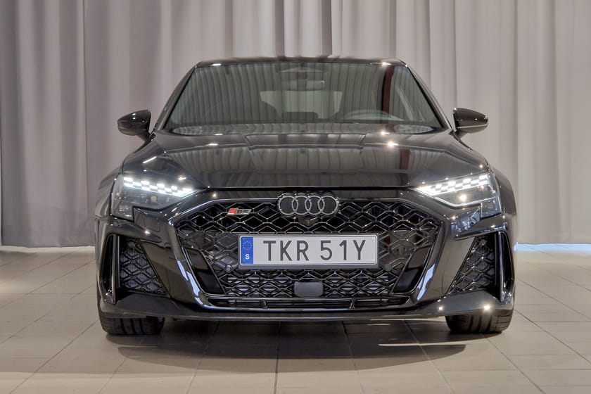 Bild 2 av Audi RS3 Sportback SPB quattro   2.5 R5 294 DSG | 400 hk