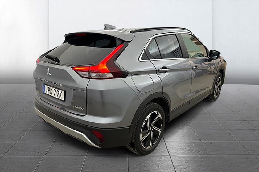 Bild 5 av Mitsubishi Eclipse Cross PHEV 2.4 AWD Delläder Kamera Keyless 188hk