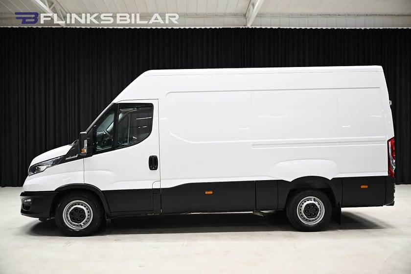 Bild 2 av Iveco Daily 35-140 Van 136HK L3H2|Automat|Webasto|3.5ton.drag|Lågmil|Leasbar