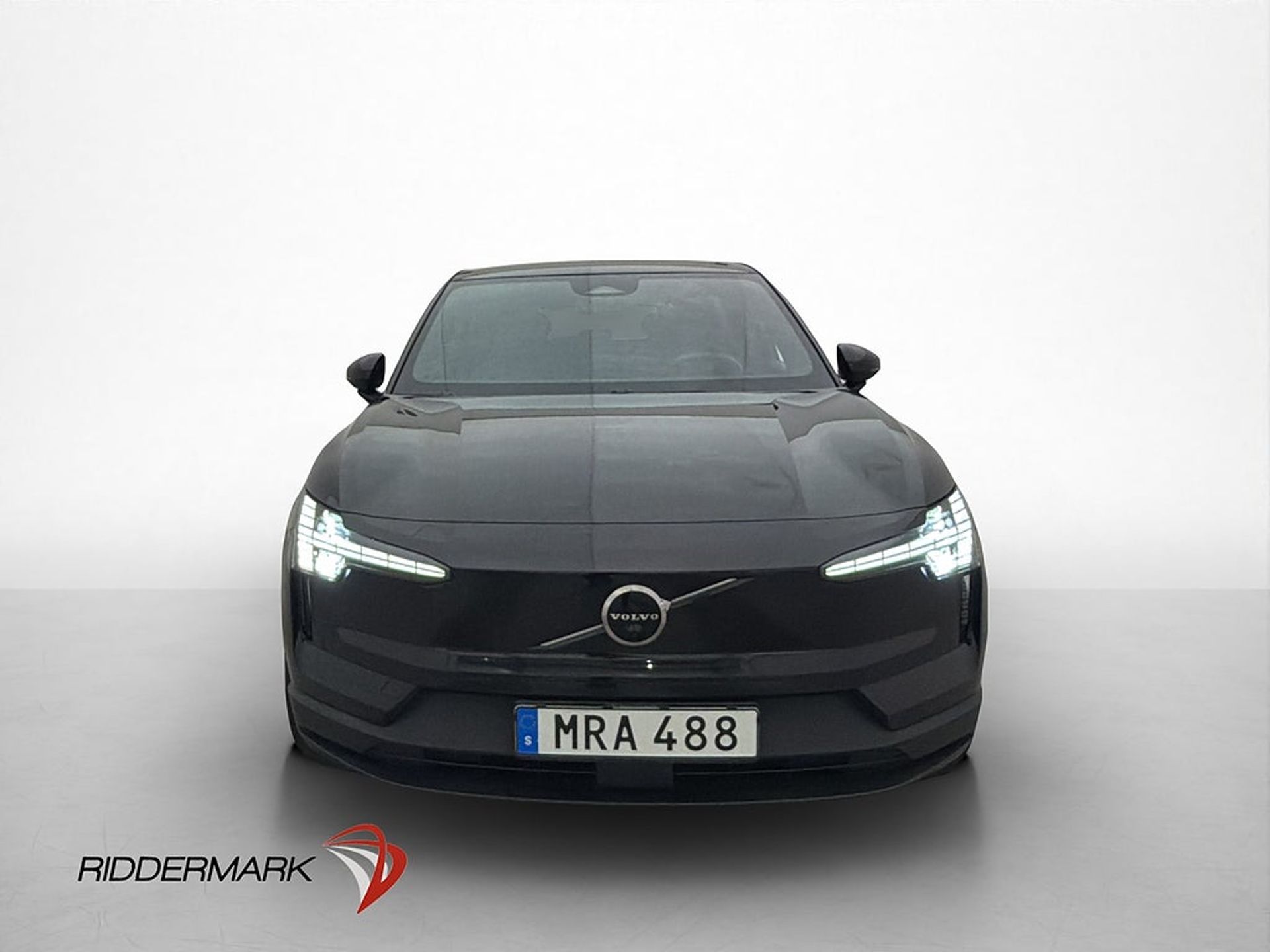 Volvo EX30 2024, bild 2/10