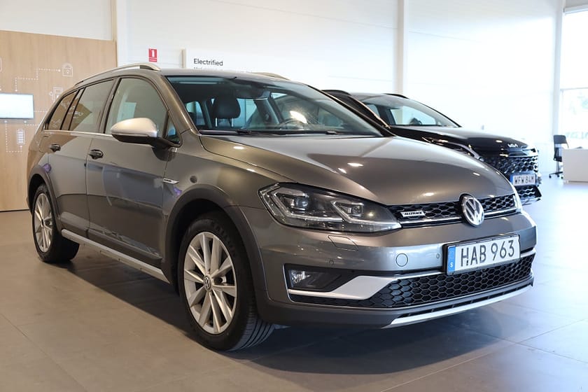 Bild 4 av Volkswagen Golf Alltrack 1.8 TSI BMT 4Motion Drag Värmare Kamera Massage CarPlay