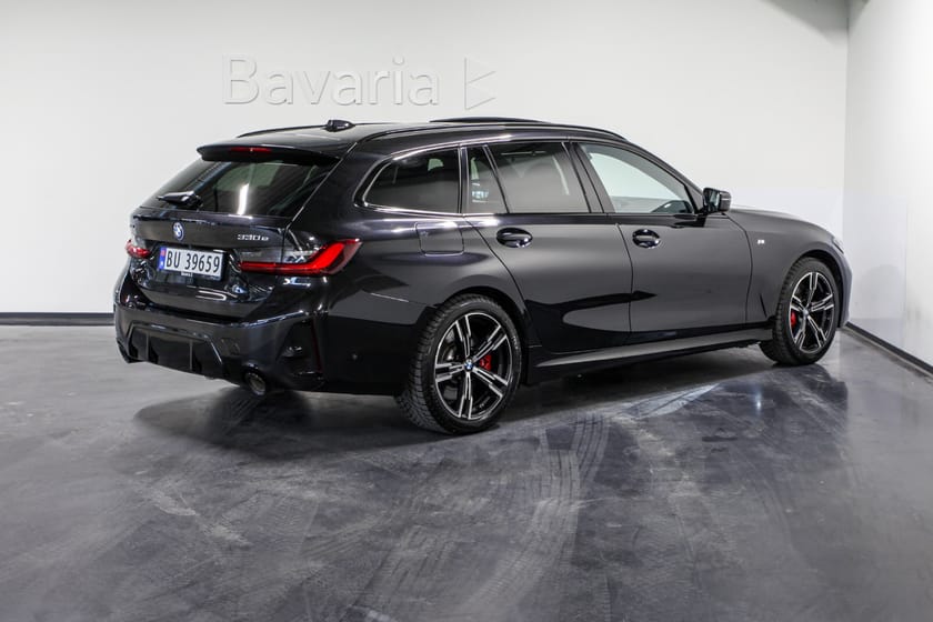 Bilde 3 av BMW 330e xDrive Touring