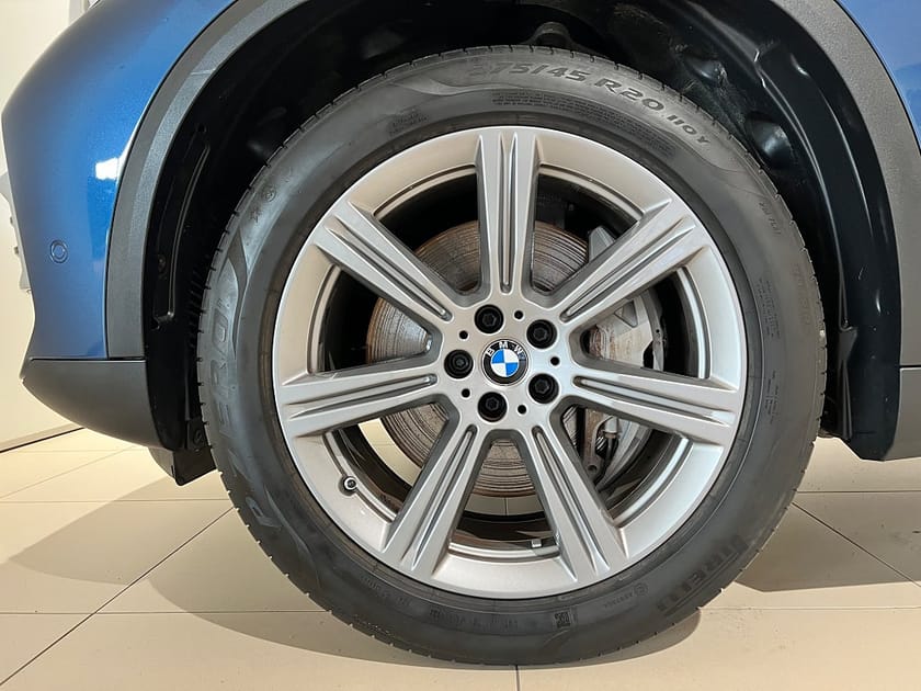 Bild 3 av BMW X5 xDrive45e iPerformance xDrive 45e, Drag, Komfortstol, Harman Kardon,Panorama