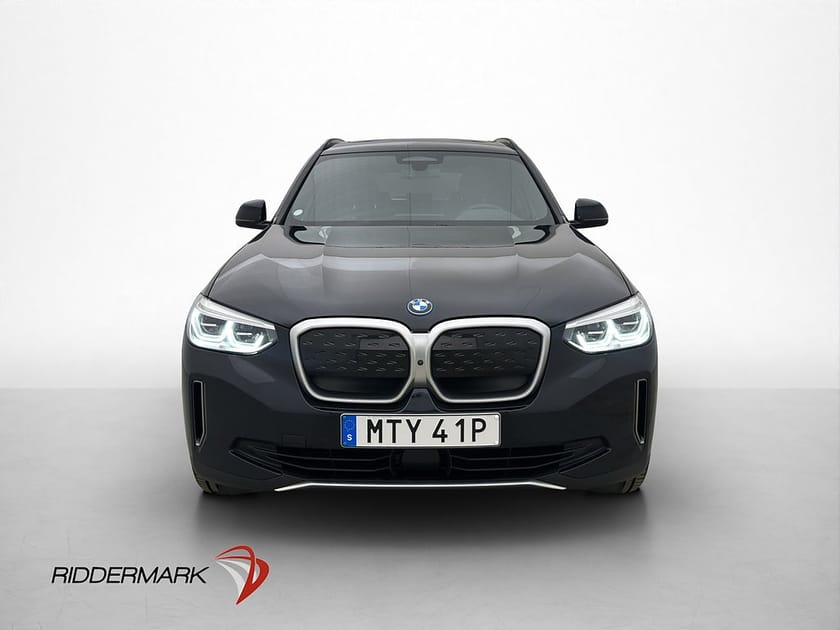 Bild 3 av BMW iX3 286hk Pano 360° H/K Skinn HuD Drag CarPlay