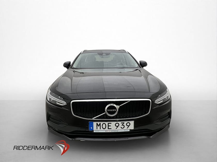Bild 2 av Volvo V90 D4 AWD 190hk Momentum Värmare Drag Navi Rattvärme