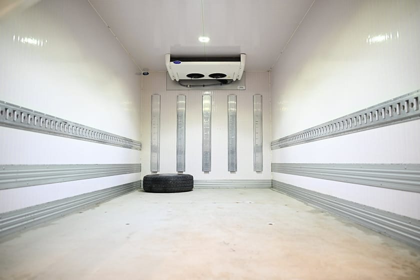 Bild 5 av Iveco Daily 35-140 Chassi Cab 136HK Automat|Volymskåp|BG-Lyft|Kylbil|Nattkyla|Leasbar