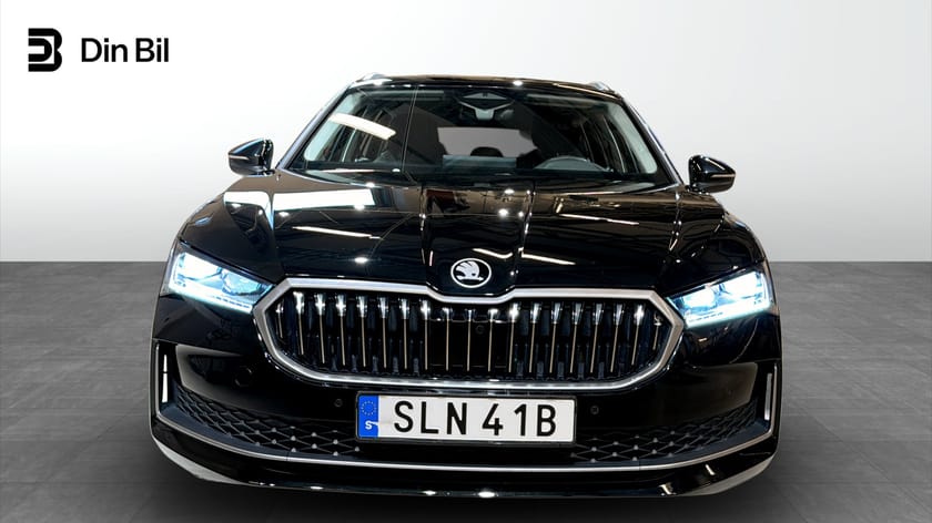 Bild 4 av Škoda Superb iV Kombi Selection DSG Drag/P-värmare