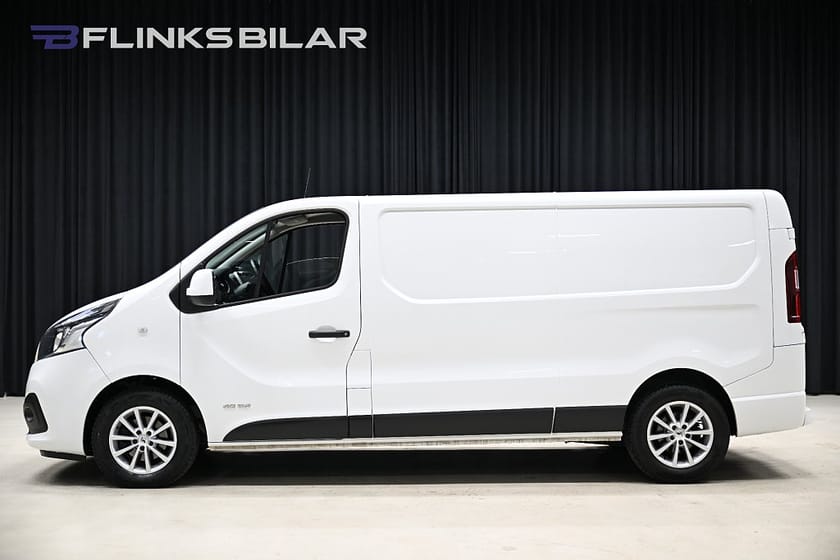 Bild 2 av Nissan NV300 Skåpbil 145HK L2 Automat|Drag|Värmare|GPS|Backkamera|Leasbar