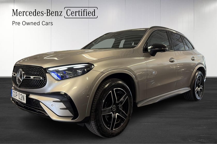 Bild 1 av Mercedes-Benz GLC 300 e 4MATIC Moms/AMG/Panorama/Dragkrok
