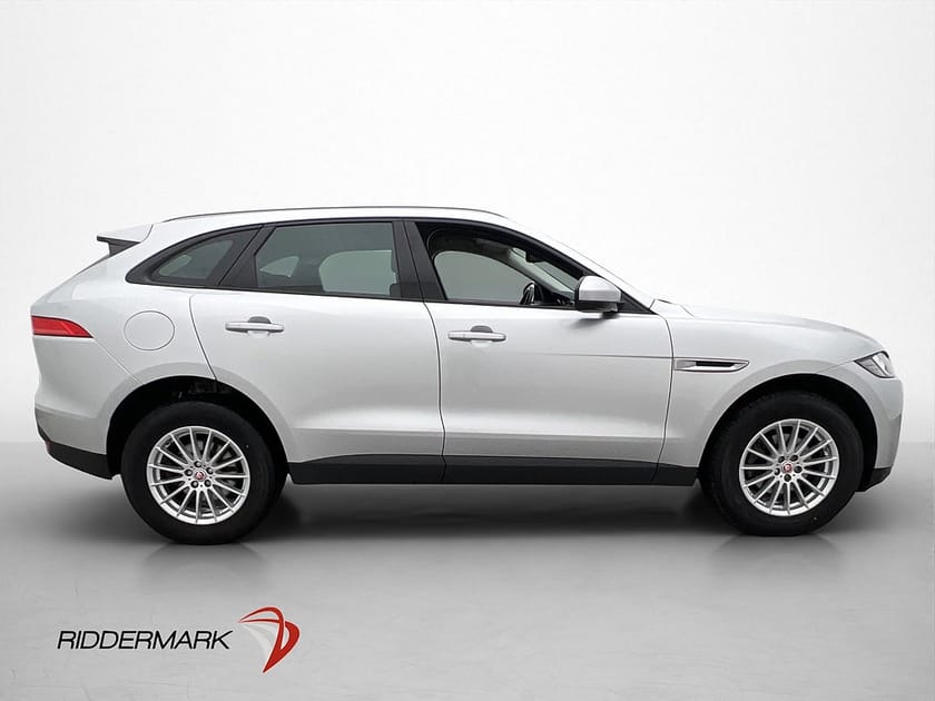 Bild 4 av Jaguar F-Pace 20d AWD 180hk B-Kamera M-Värmare Navi Meridian