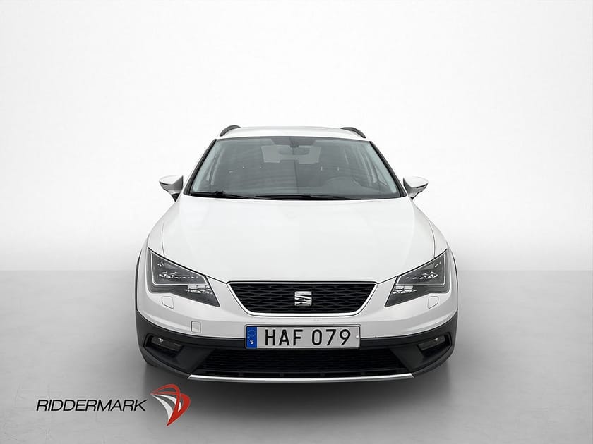 Bild 2 av SEAT Leon X-Perience TSI 125hk Kamera CarPlay Halvskinn