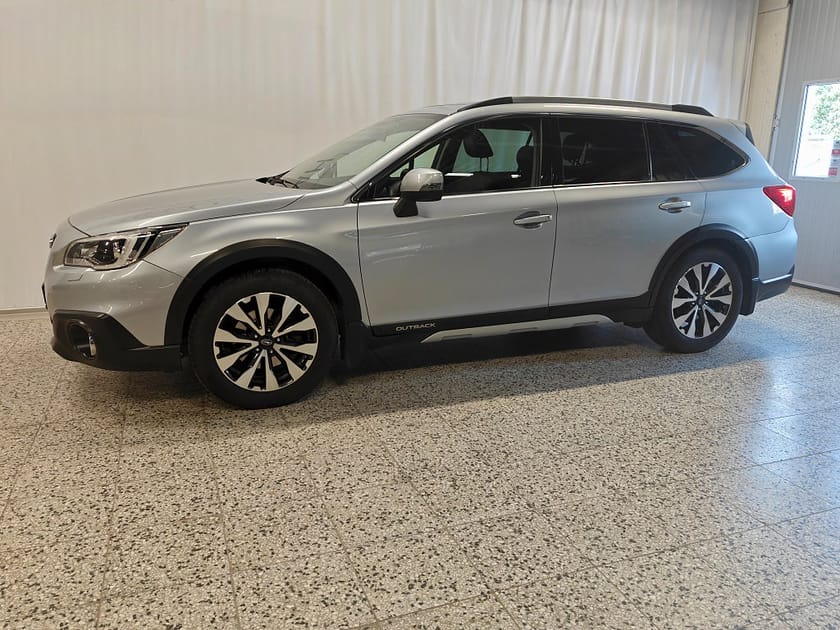 Bild 1 av Subaru Outback 2.0 4WD, Summit, 150hk, Värmare, Drag, V-hjul