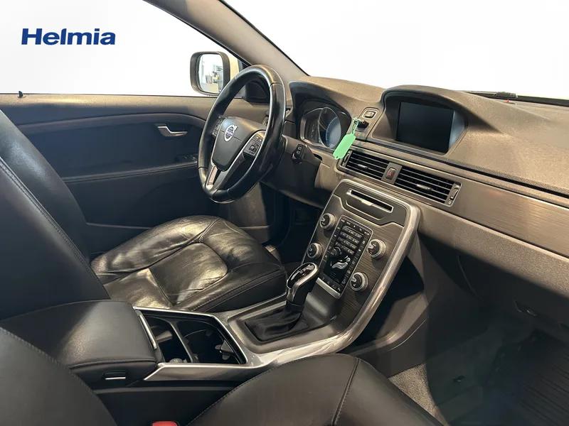 Bild 3 av 15 – Volvo XC70 D4 AWD Classic Summum