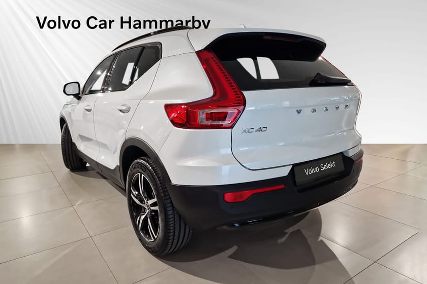 Bild 4 av Volvo XC40 B4 FWD Bensin Plus Dark