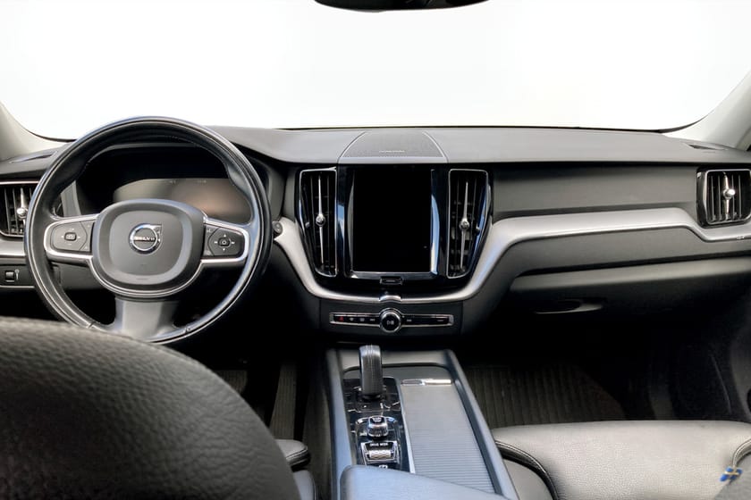 Bild 4 av Volvo XC60 B4 AWD Diesel Momentum Advanced SE