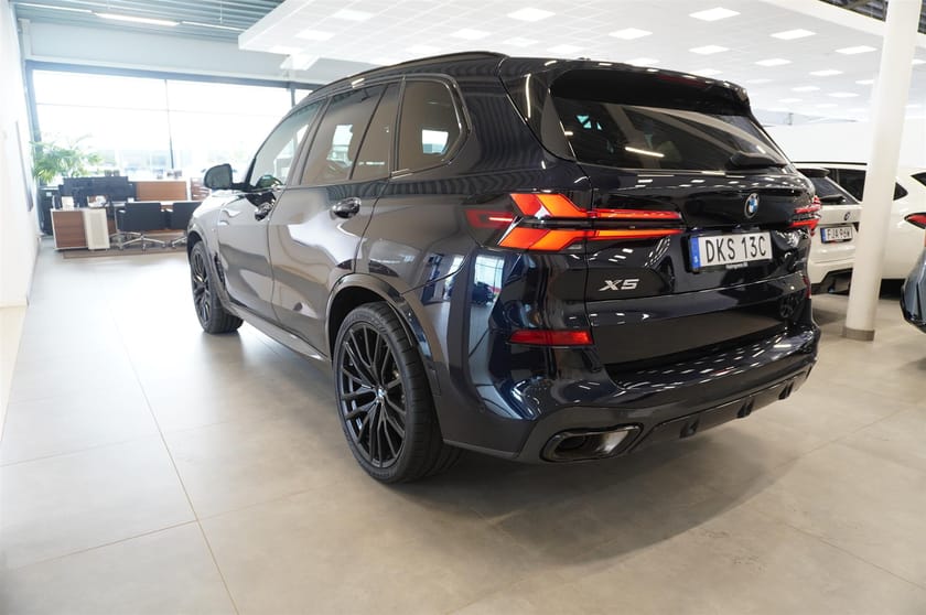 Bild 3 av BMW X5 xDrive30d M-Sport Pro Innovation Värmare Massage DAP 22