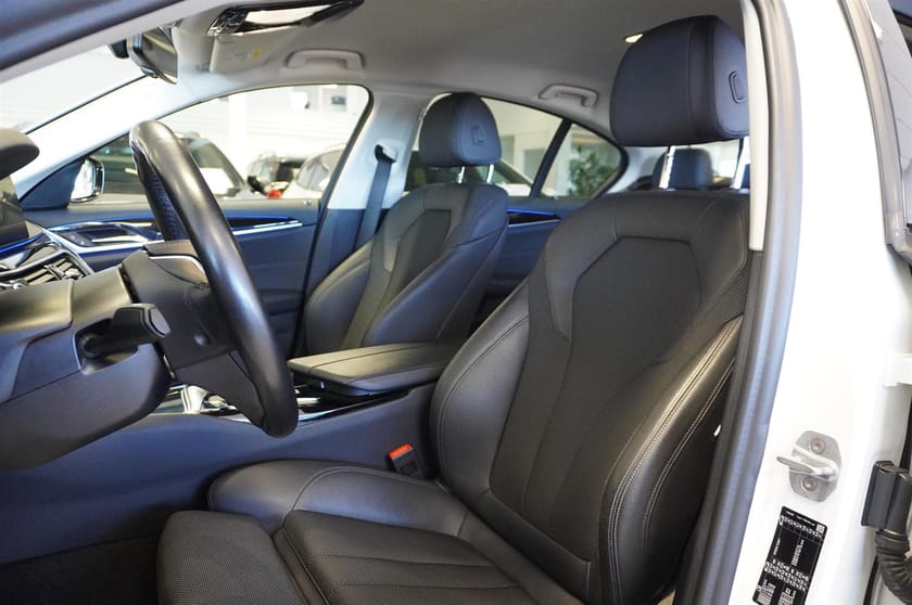 Bild 5 av BMW 530e xDrive iPerformance Sedan Sport Line HiFi Connectedprof