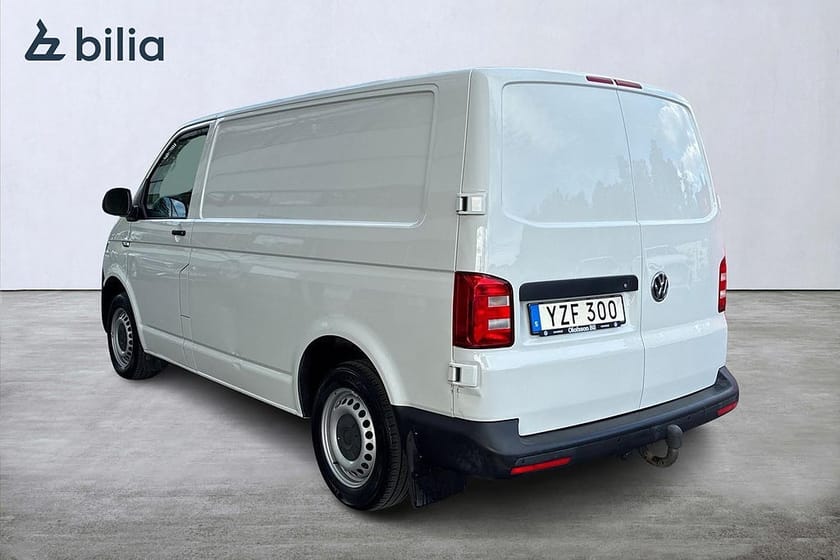 Bild 2 av Volkswagen Transporter T30 2.0 TDI 150 Hk Skåpsinredning Dragkrok Värmare