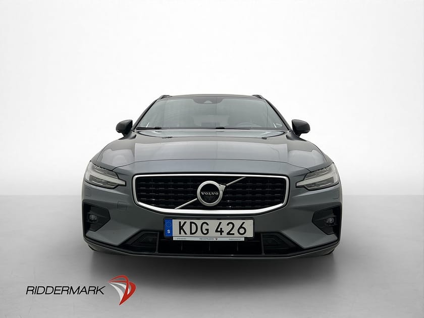 Bild 2 av Volvo V60 T5 R-Design Pano H/K Drag Skinn 360° HUD BLIS