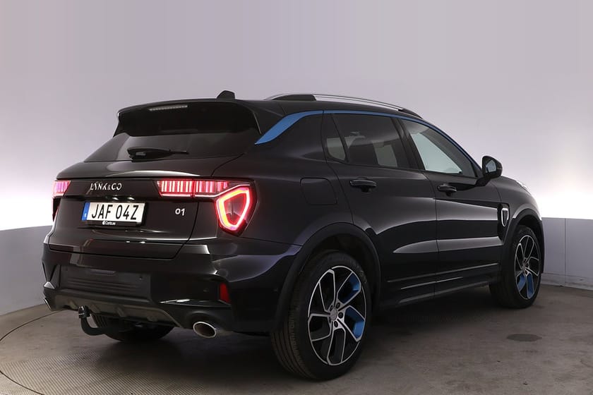Bild 5 av Lynk & Co 01 PHEV Pano 360 Adap Farth Infinity BLIS Drag