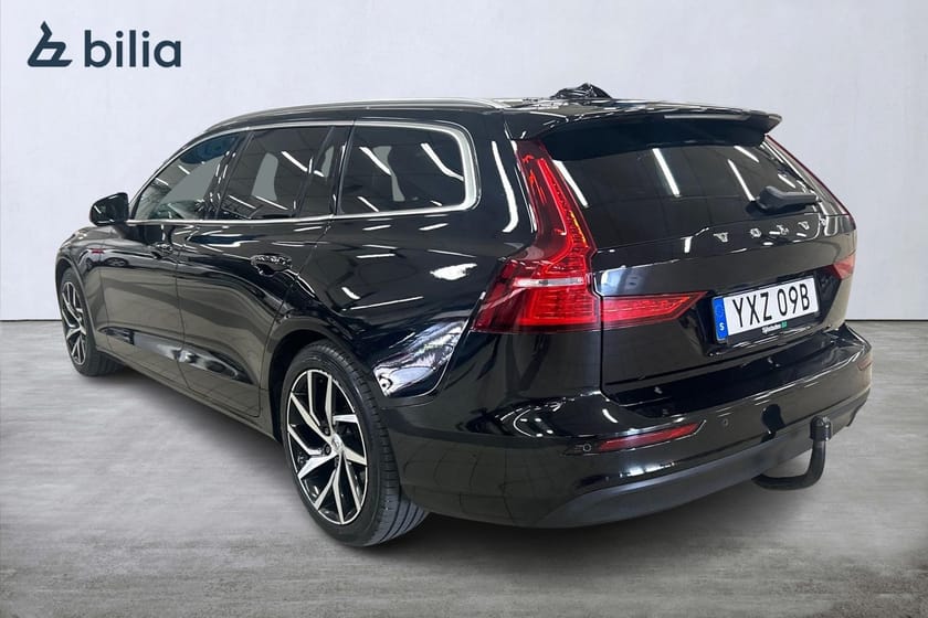 Bild 2 av Volvo V60 D3 Momentum Advanced SE II, Backkamera, Bränslevärmare, On Call