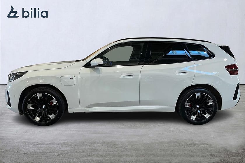 Bild 3 av BMW X3 30e xDrive M-sport Pro | H&K |Drag |Stolar m minne |360