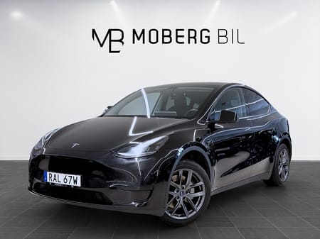 Tesla Model Y Standard Range RWD 299hk Pano Drag B-Kamera