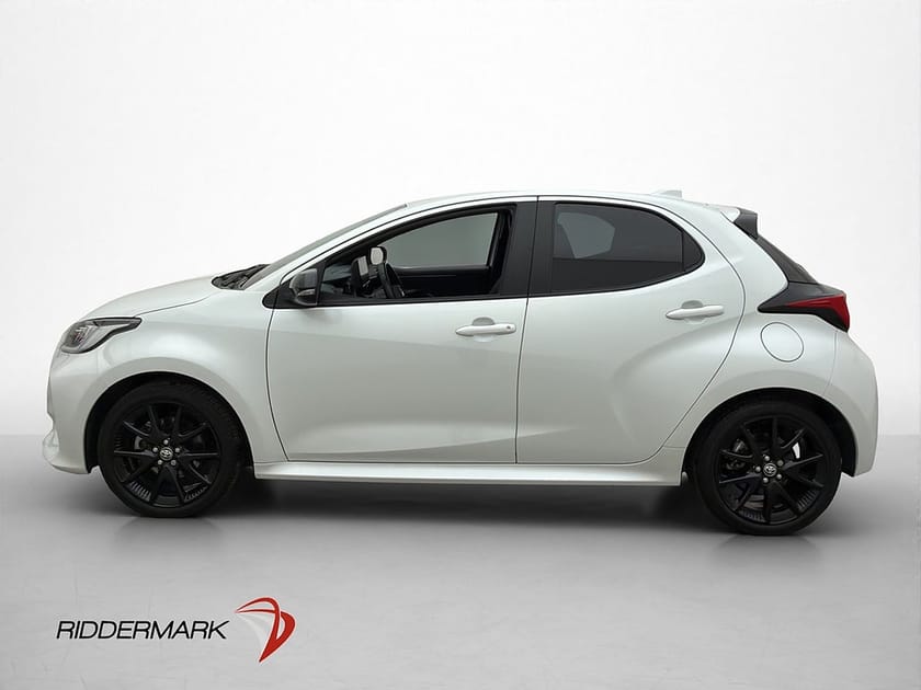 Bild 4 av Toyota Yaris Hybrid CVT Style Kamera Navi A-Farthållare BSM