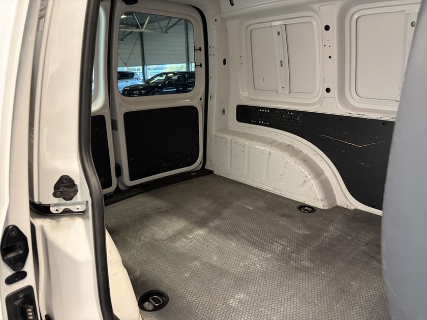 Bild 4 av Volkswagen Caddy Van 2.0 TDI 4Motion 150hk Aut/Drag