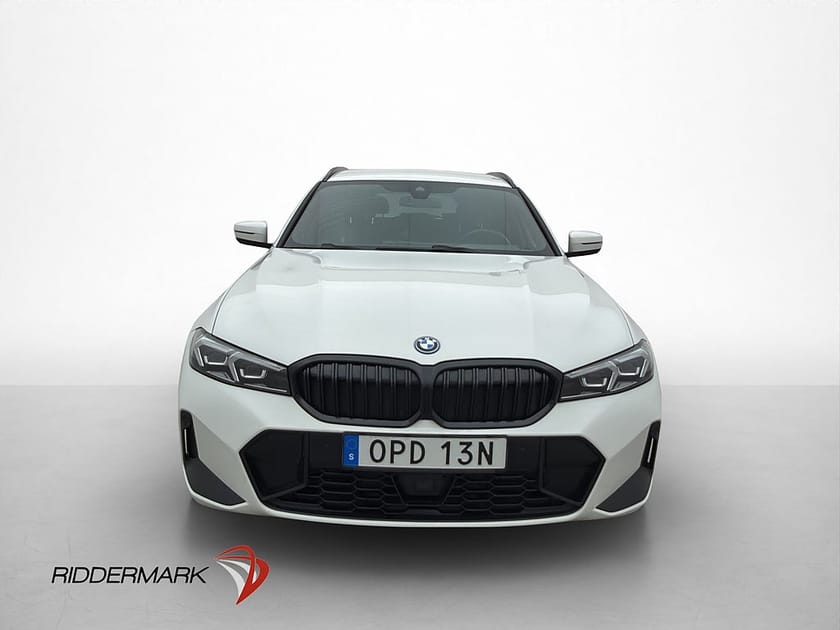 Bild 2 av BMW 330e xDrive Touring 330 M Sport Wide Drag Kamera HiFi Navi MOMS