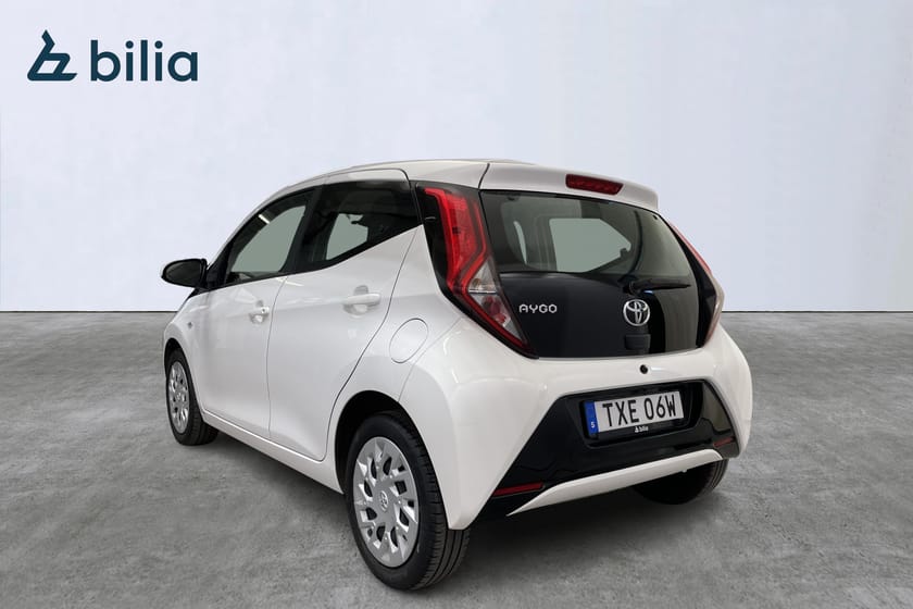 Bild 4 av Toyota Aygo 1.0 X-Play / M&K-Värmare / 10år garanti