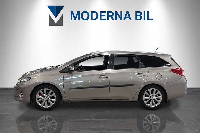 Bild 2 av Toyota Auris Touring Sports Hybrid e-CVT Edition 50 M-värm B-kamera