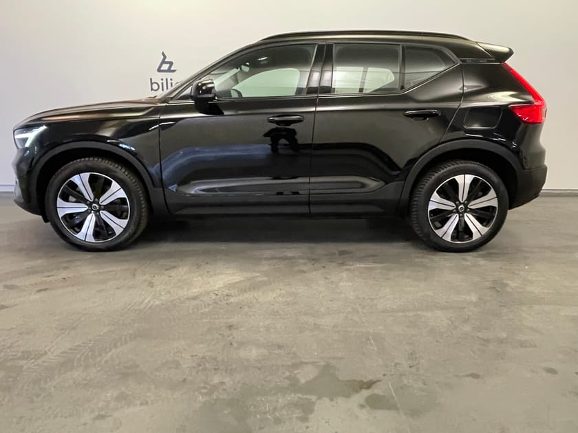 Bild 2 av Volvo XC40 Recharge Single Motor Core Edition / 2,95% Ränta / Navigation / Backkamera /