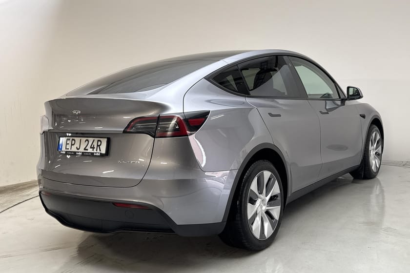 Bild 3 av Tesla Model Y Long Range AWD