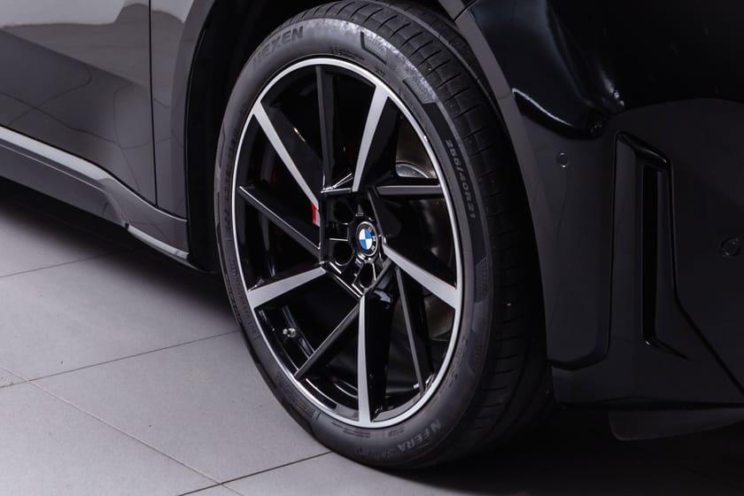 Bilde 3 av BMW iX3 50 xDrive SuperCharge -M Sport PRO-Glasstak-Krok