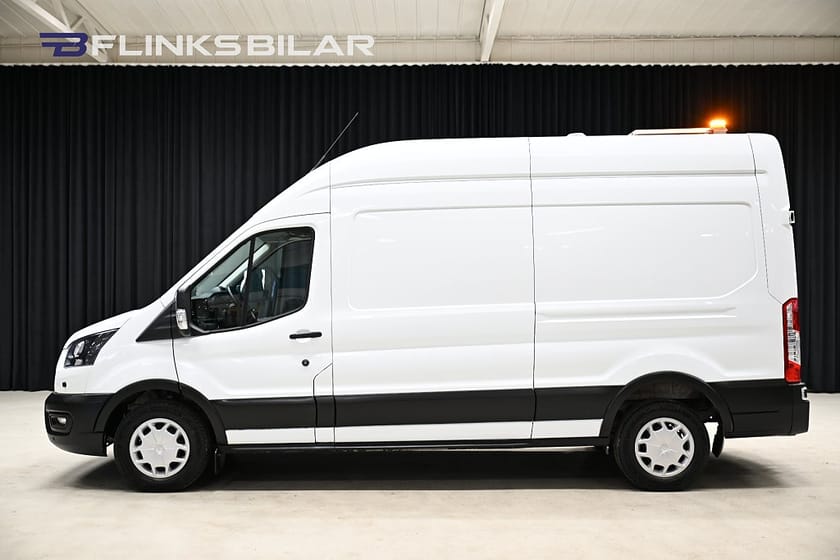 Bild 2 av Ford Transit 350 AWD 170HK Servicebil|Inredd|Solceller|Uppvärmt-Skåp