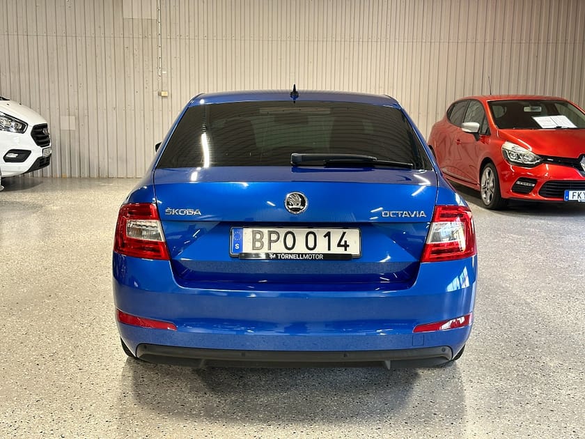 Bild 5 av Škoda Octavia Skoda 1.6 TDI Ambition Euro 5 Kamrem Bytt Nya däck Ny bess