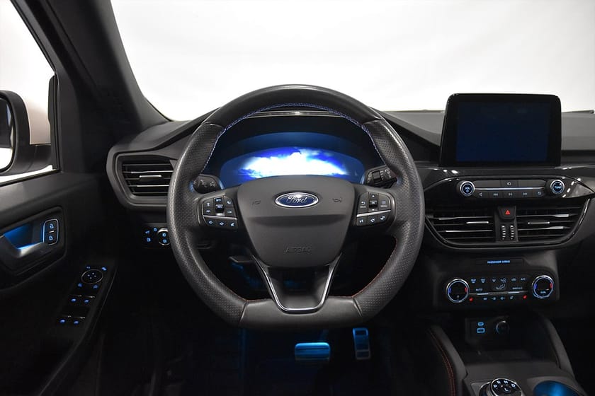 Bild 2 av Ford Kuga Plug-In Hybrid ST-line Skinn/Alcantara B&W Adaptivf Rattv
