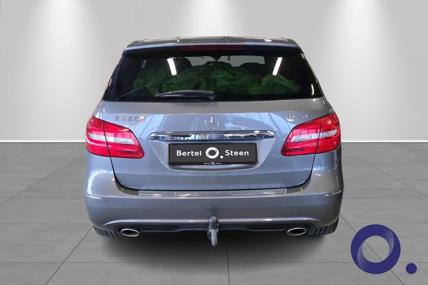 Bilde 4 av Mercedes-Benz B 220 4MATIC | Hengerfeste, Sportspakke, Ryggekamera++