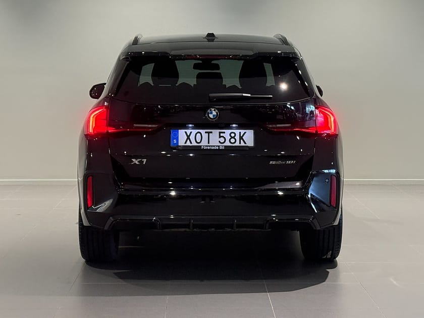 Bild 4 av BMW X1 sDrive18i M Sport Drag Adpt Farth H/K Elstol m minne