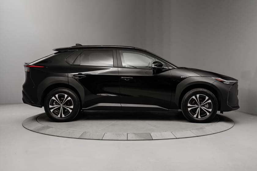 Bilde 4 av Toyota bZ4X AWD Active Tech