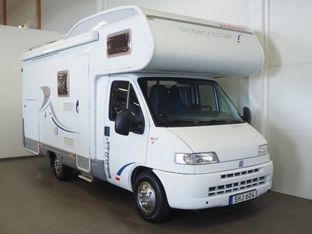Dethleffs Campervan Fiat A 5881 GDS-bil I ALDE I B-körkort I 6 Bälten | Stora motorn