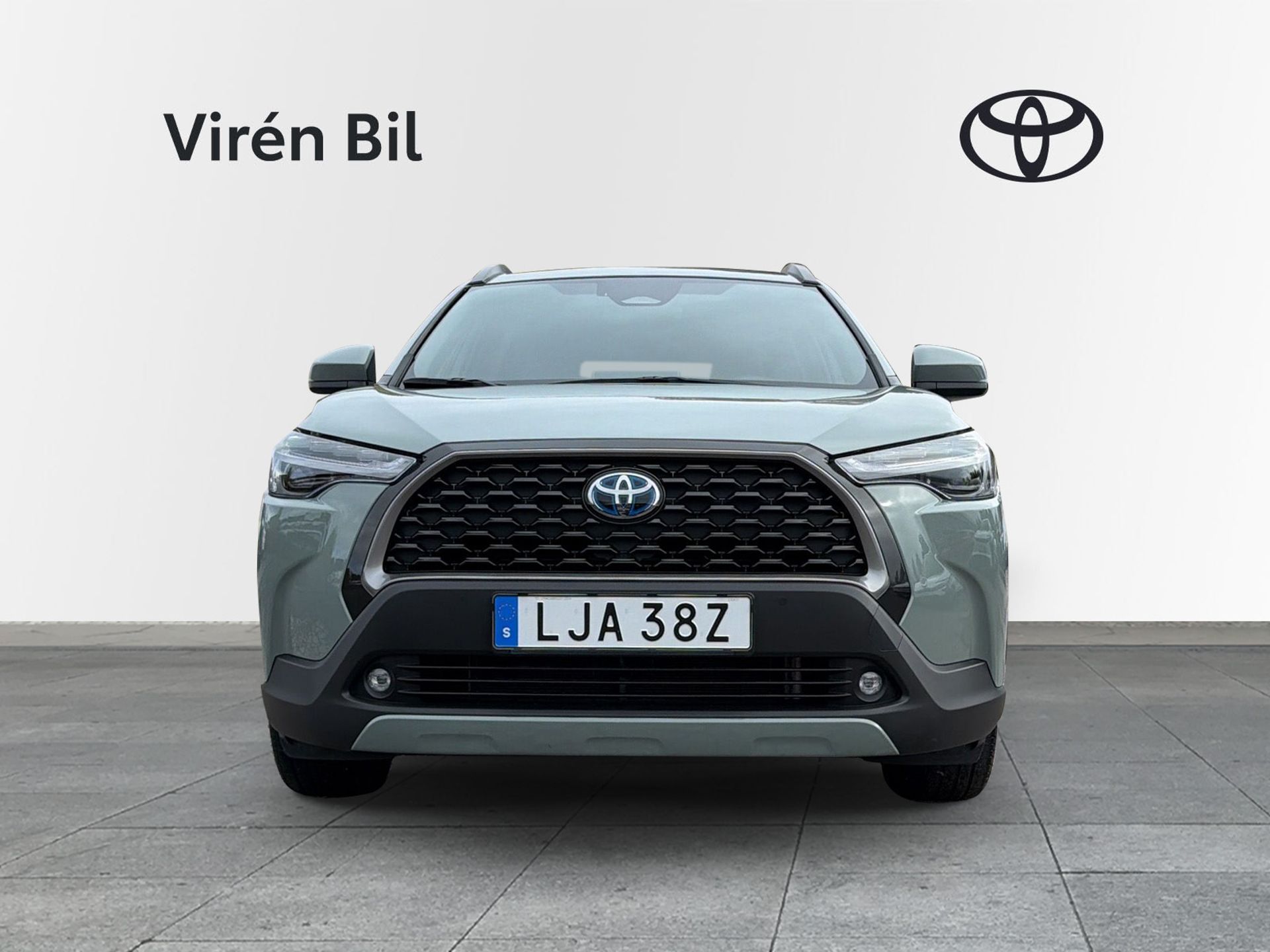 Toyota Corolla Cross 2.0 Hybrid Style 2023, photo 5/10