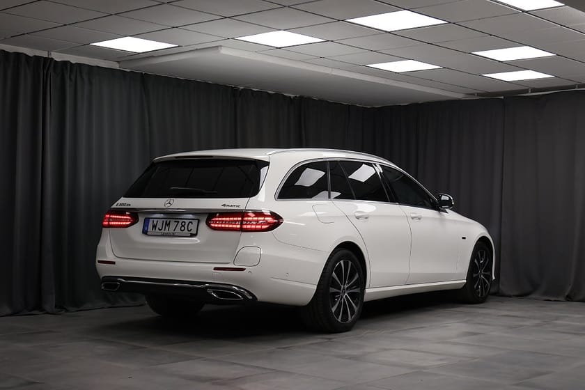 Bild 2 av Mercedes-Benz E 300 T de 4MATIC